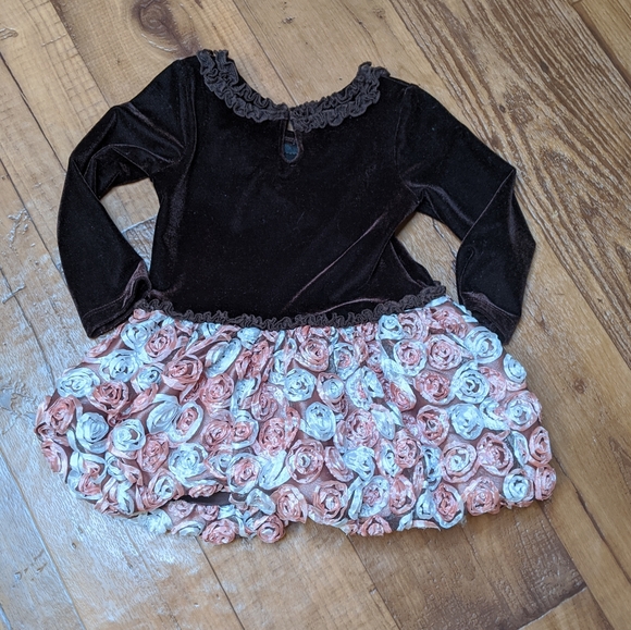 Jessica Ann Velvet Dress and Pant Outfit - Picture 4 of 5